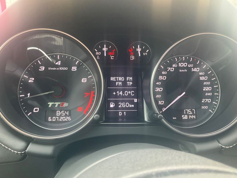 Audi TTS 2.0 TFSI quattro Coupe 2011 – снимка 18