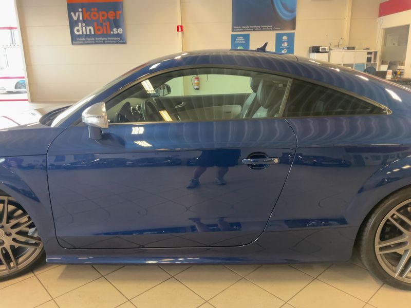 Audi TTS 2.0 TFSI quattro Coupe 2011 – снимка 4