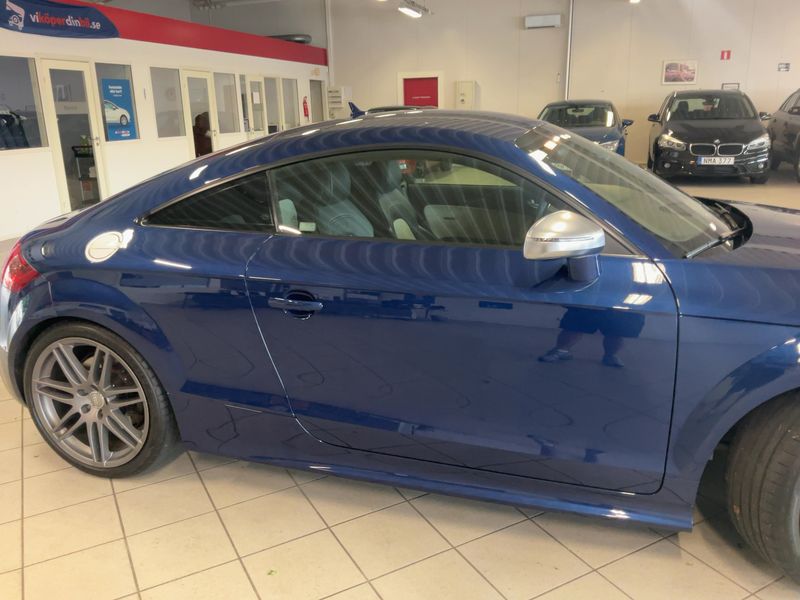 Audi TTS 2.0 TFSI quattro Coupe 2011 – снимка 10