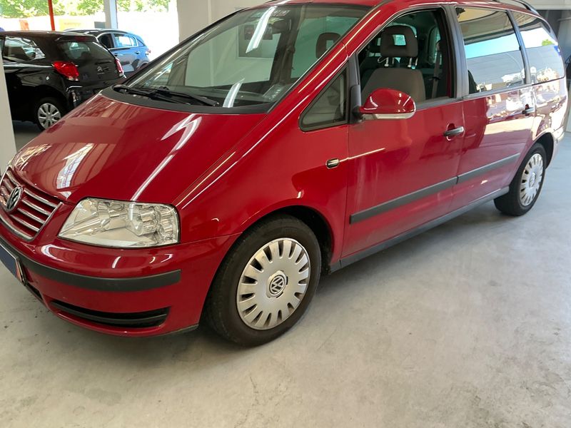 Volkswagen Sharan 2.0 TDI Trendline BlueMotion Tech 2009 – снимка 1