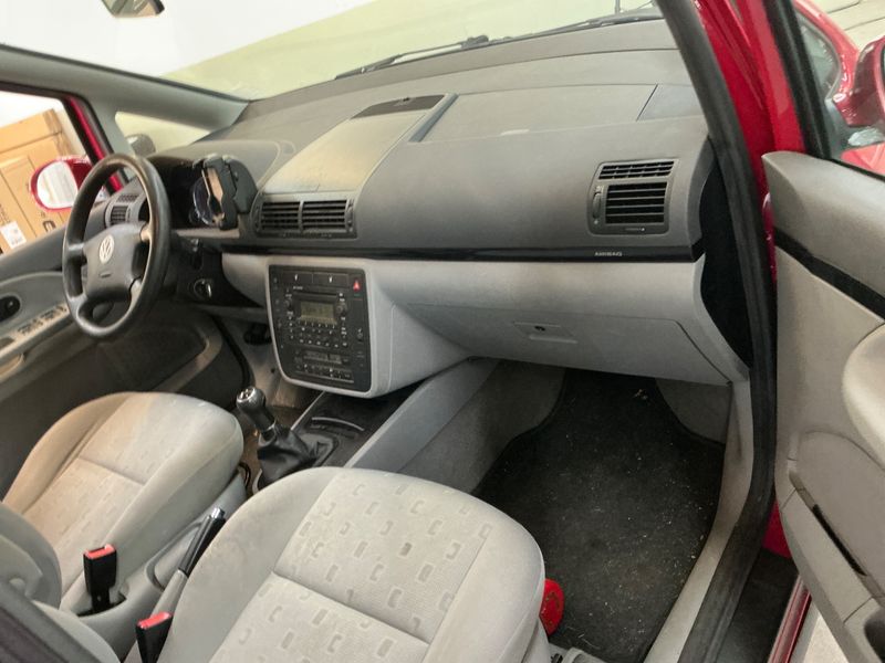 Volkswagen Sharan 2.0 TDI Trendline BlueMotion Tech 2009 – снимка 3