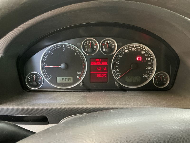 Volkswagen Sharan 2.0 TDI Trendline BlueMotion Tech 2009 – снимка 4