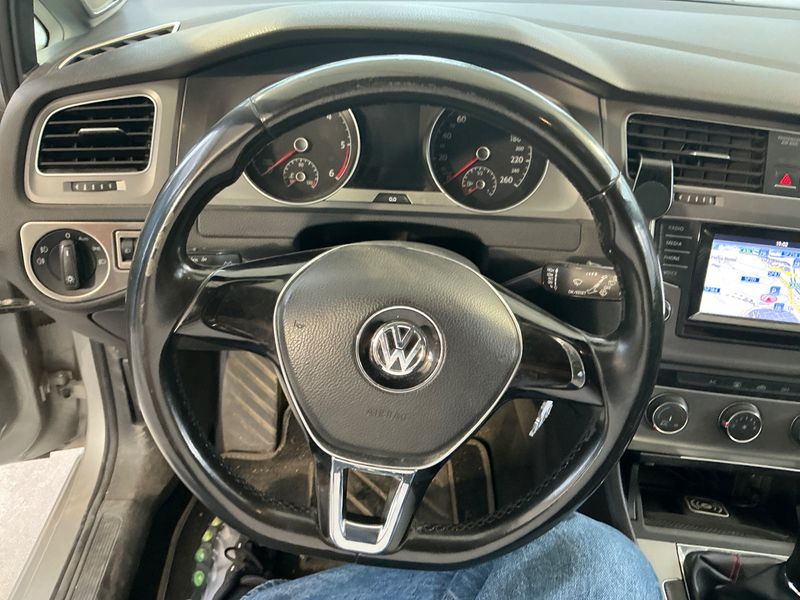 Volkswagen Golf VII 1.6 TDI Trendline BlueMotion Tech 2014 – снимка на щета 28