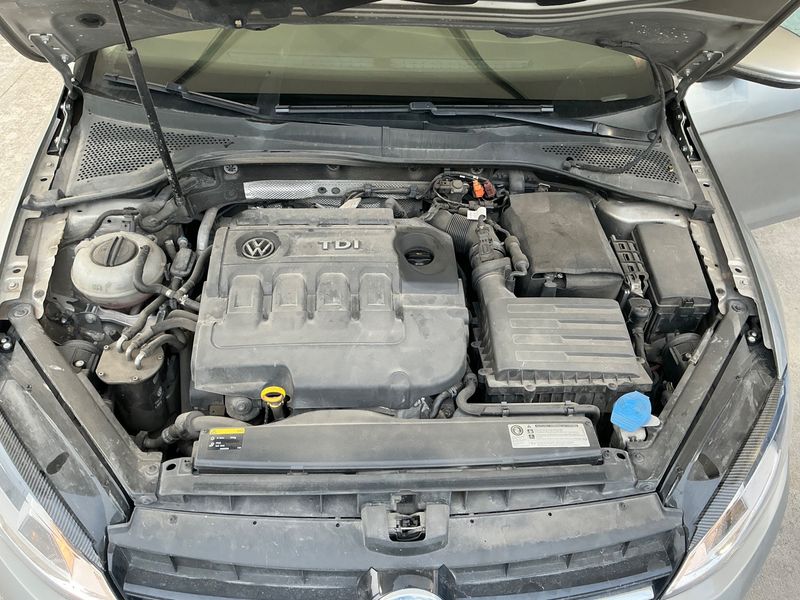 Volkswagen Golf VII 1.6 TDI Trendline BlueMotion Tech 2014 – снимка 24