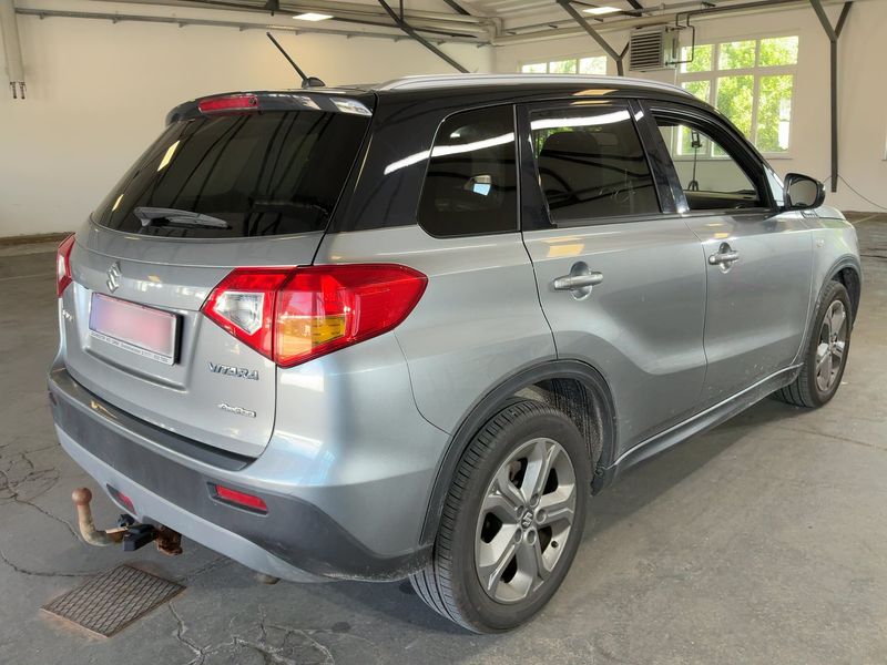 Suzuki Vitara 1.6 DDiS Comfort 4x4 2017 – снимка 8