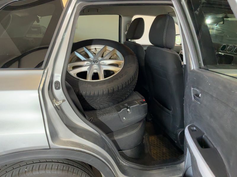 Suzuki Vitara 1.6 DDiS Comfort 4x4 2017 – снимка 20