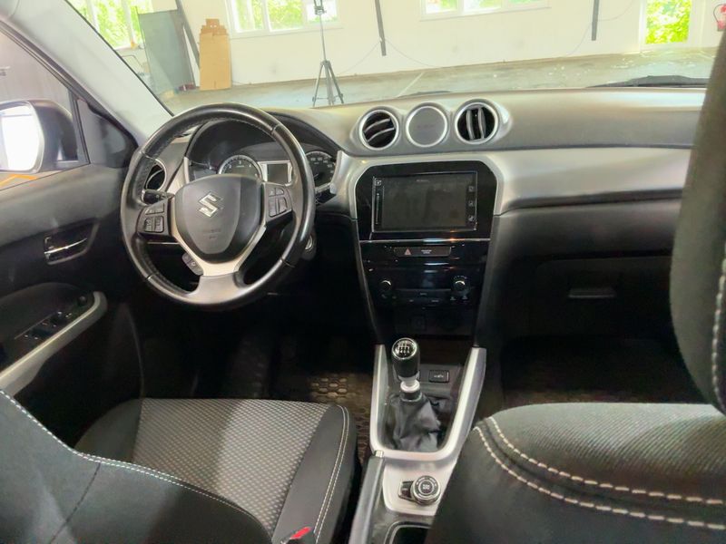 Suzuki Vitara 1.6 DDiS Comfort 4x4 2017 – снимка 18