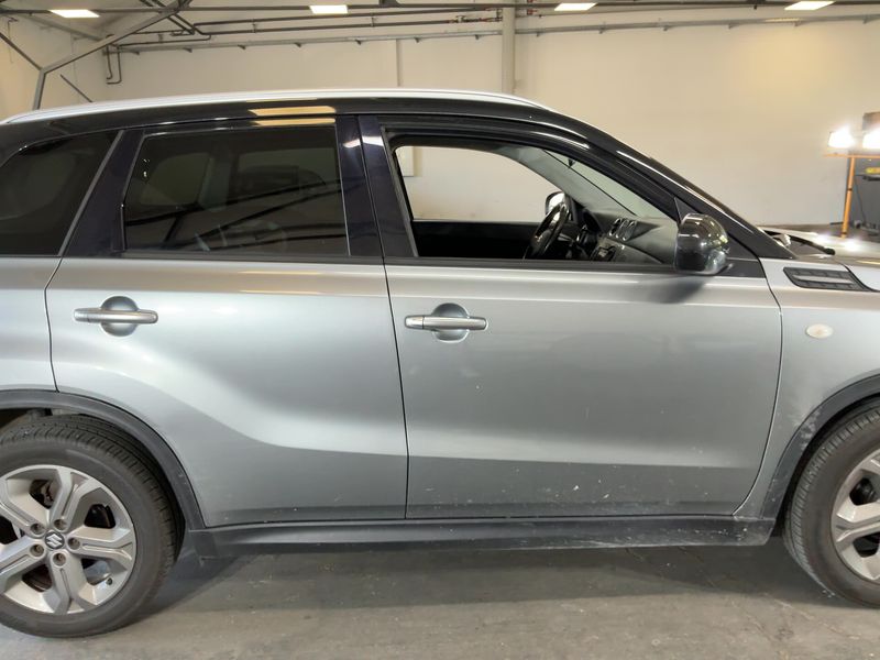 Suzuki Vitara 1.6 DDiS Comfort 4x4 2017 – снимка 10
