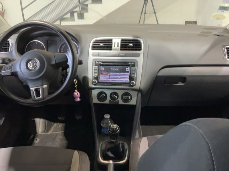 Volkswagen Polo 1.6 TDI Life 2013 – снимка 17