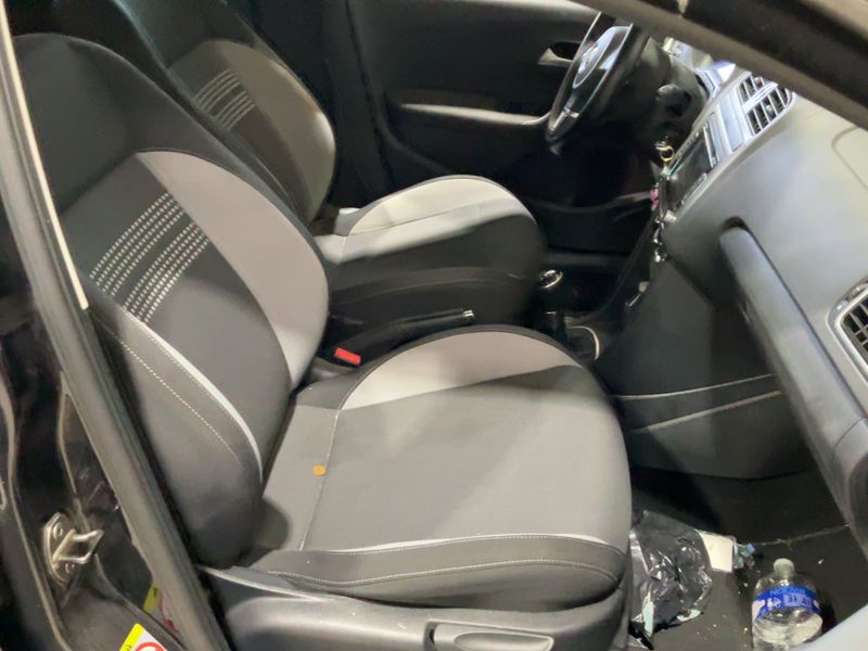 Volkswagen Polo 1.6 TDI Life 2013 – снимка 16