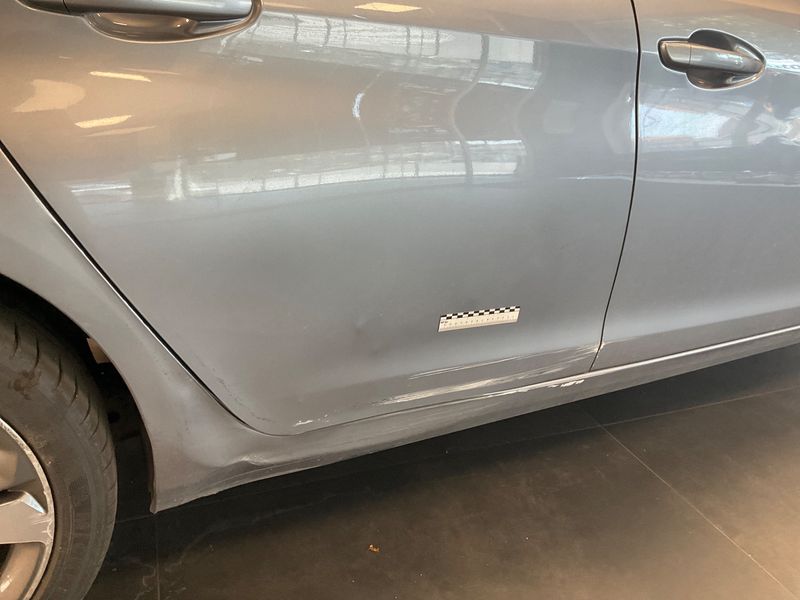 Peugeot 308 1.6 Blue-HDi Active 2017 – снимка 23