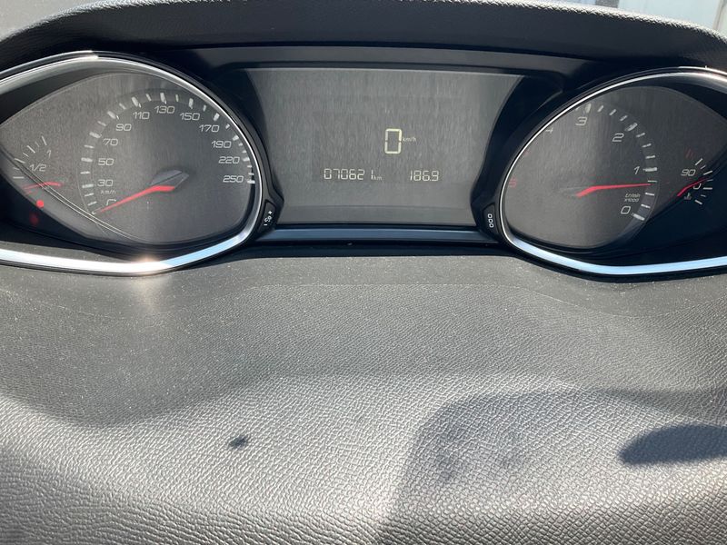 Peugeot 308 1.6 Blue-HDi Active 2017 – снимка 18