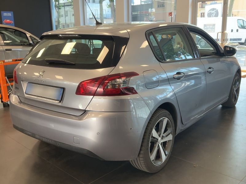 Peugeot 308 1.6 Blue-HDi Active 2017 – снимка 8