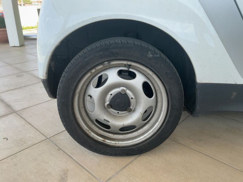Smart fortwo 1.0 Micro Hybrid Drive pure 2014 – снимка 9