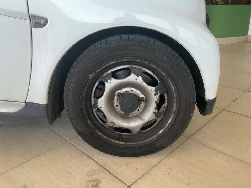 Smart fortwo 1.0 Micro Hybrid Drive pure 2014 – снимка 11