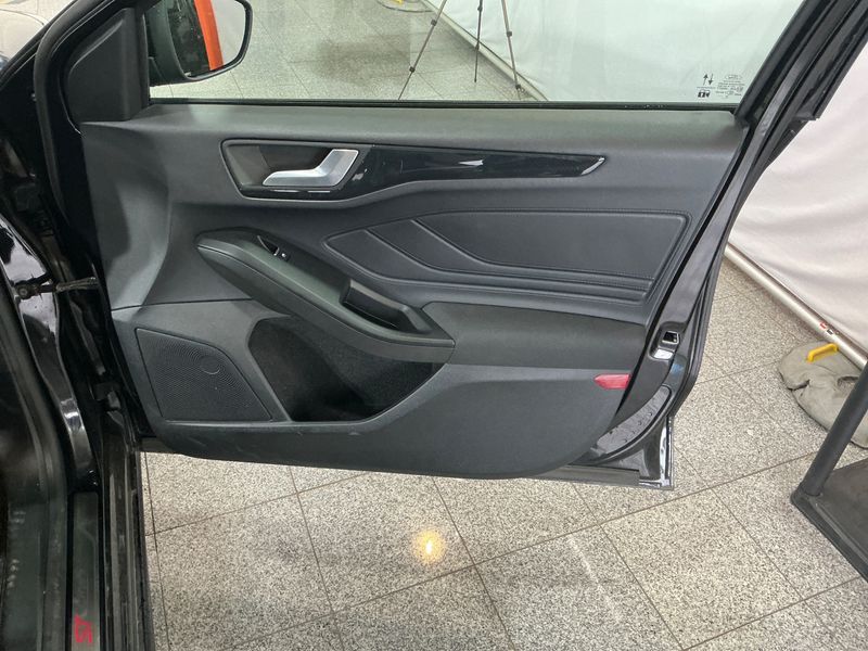 Ford Focus 1.5 TDCi EcoBlue ST-Line 2020 – снимка 24