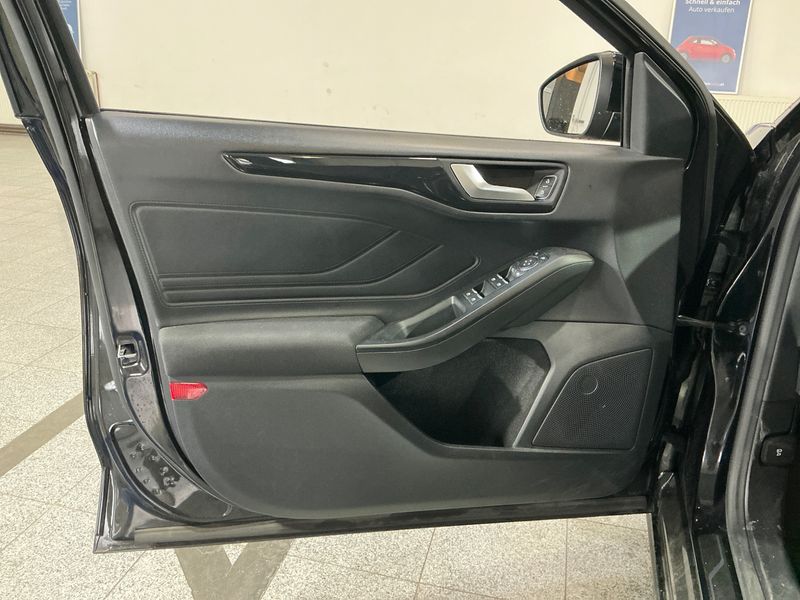 Ford Focus 1.5 TDCi EcoBlue ST-Line 2020 – снимка 34
