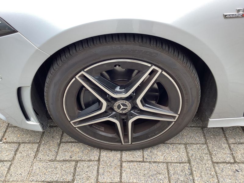 Mercedes-Benz A-Klasse A 220 4Matic AMG Line 2020 – снимка 3