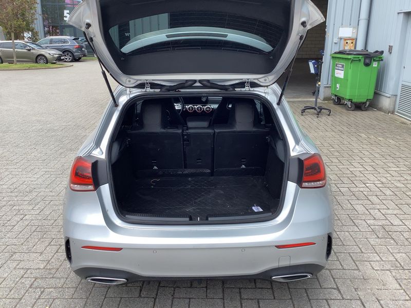 Mercedes-Benz A-Klasse A 220 4Matic AMG Line 2020 – снимка 15