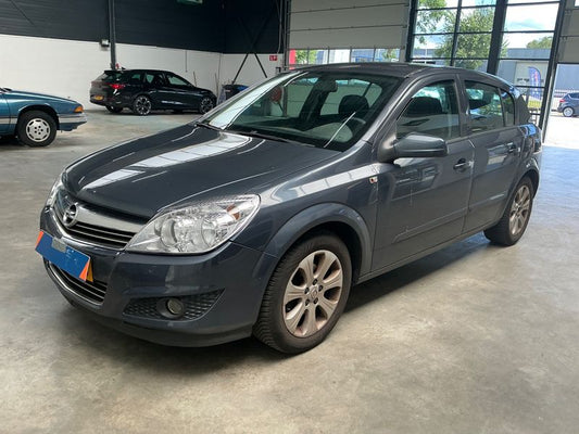 Opel Astra 1.6 Edition 2008 – снимка 1
