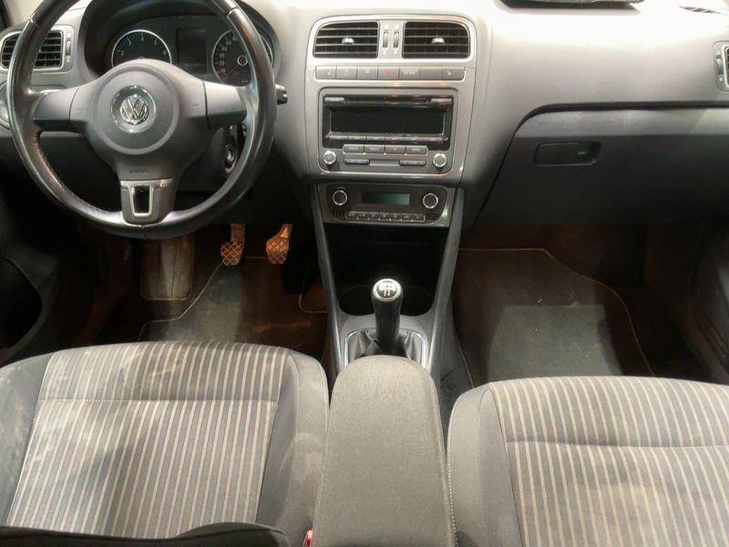 Volkswagen Polo 1.4 FSI Highline 2011 – снимка 17