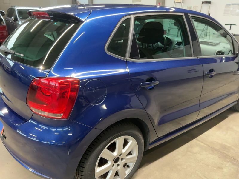 Volkswagen Polo 1.4 FSI Highline 2011 – снимка 8