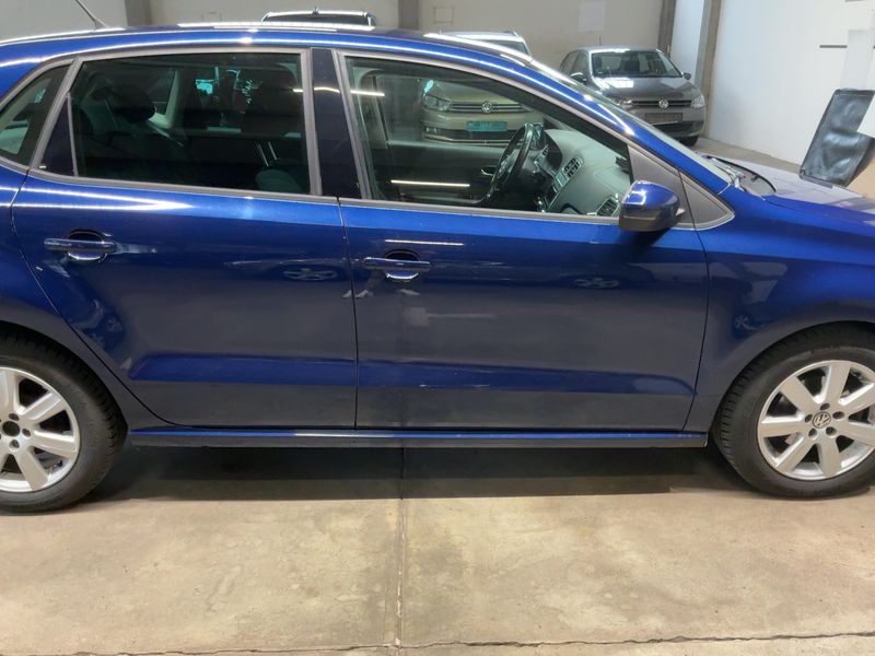 Volkswagen Polo 1.4 FSI Highline 2011 – снимка 10