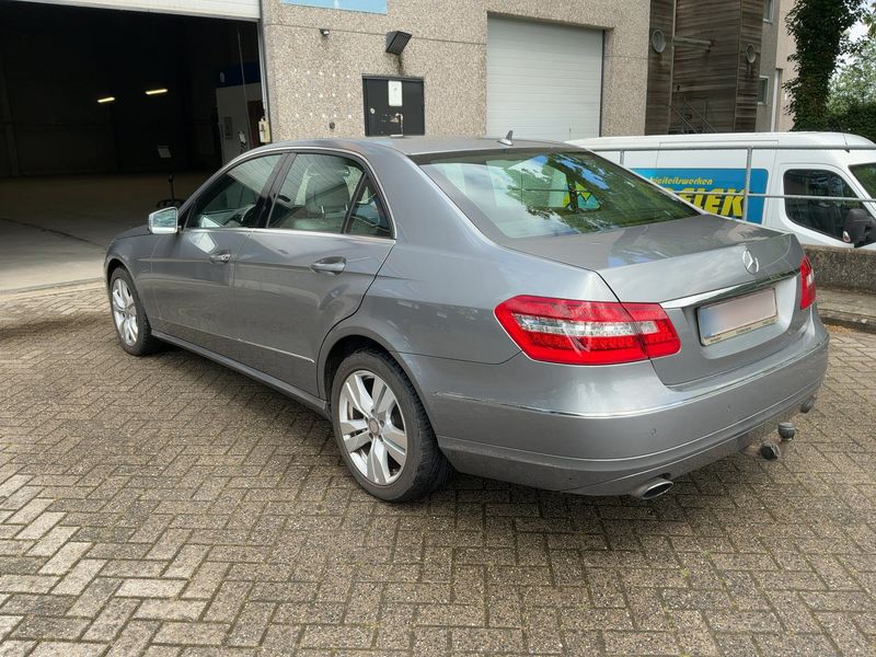 Mercedes-Benz E-Klasse E 350 CDI BlueEfficiency 4Matic Avantgarde 2009 – снимка 6