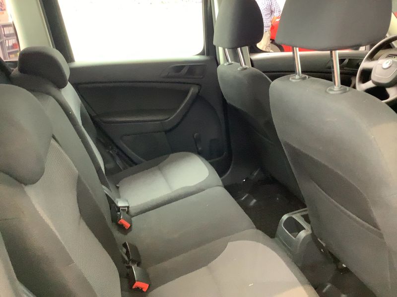 Skoda Yeti 1.2 TSI Active Plus Edition 2013 – снимка 20