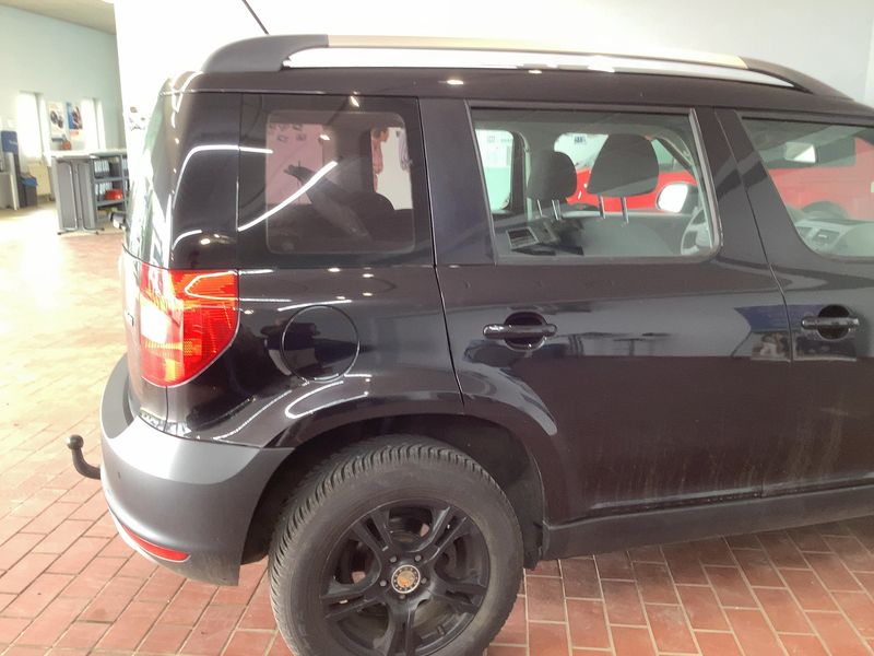 Skoda Yeti 1.2 TSI Active Plus Edition 2013 – снимка 8