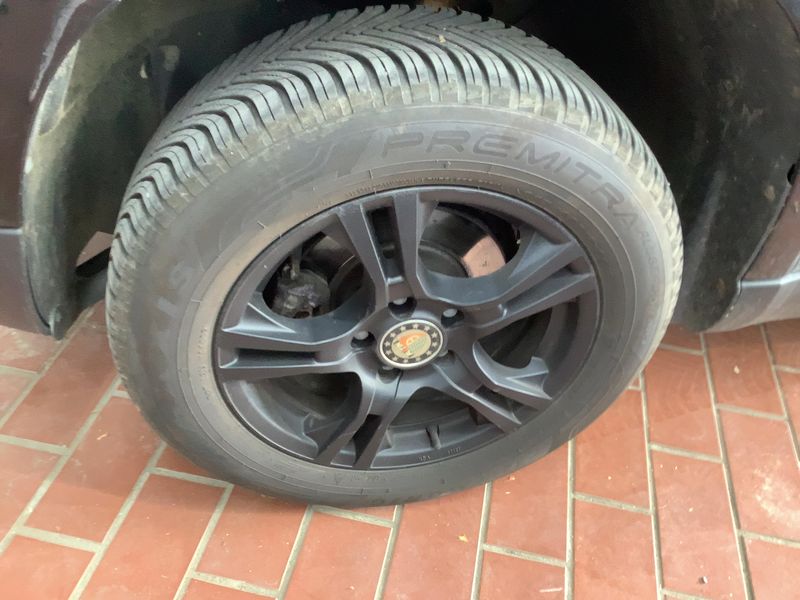 Skoda Yeti 1.2 TSI Active Plus Edition 2013 – снимка 3