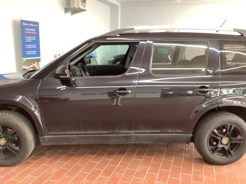 Skoda Yeti 1.2 TSI Active Plus Edition 2013 – снимка 4