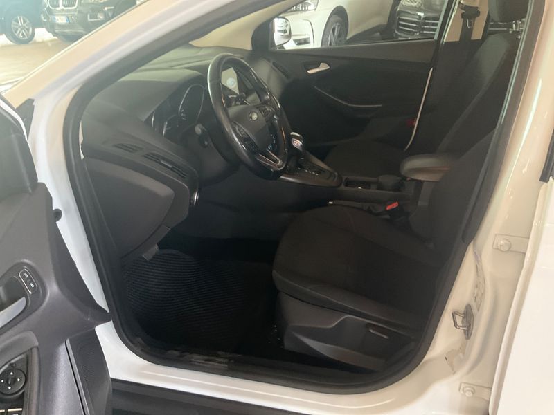 Ford Focus 1.5 TDCi Business 2017 – снимка 22