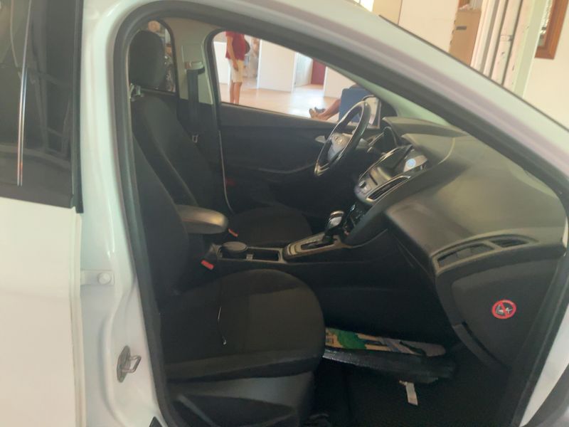 Ford Focus 1.5 TDCi Business 2017 – снимка 16