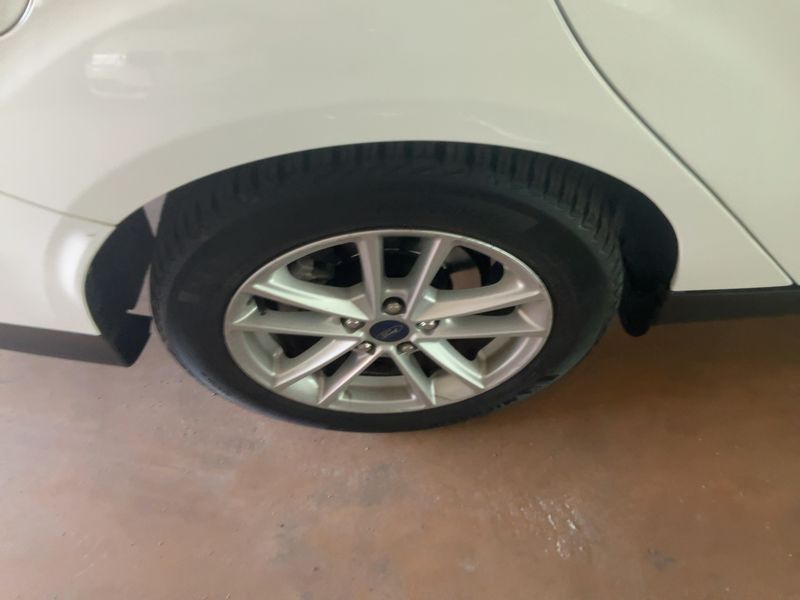 Ford Focus 1.5 TDCi Business 2017 – снимка 9