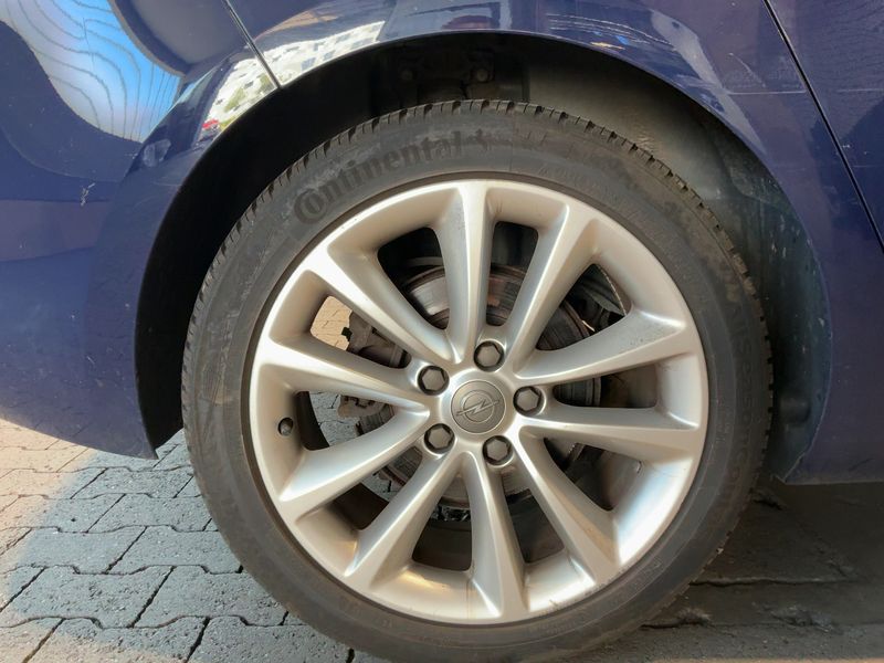 Opel Zafira Tourer 1.4 Turbo Sport 2012 – снимка 9