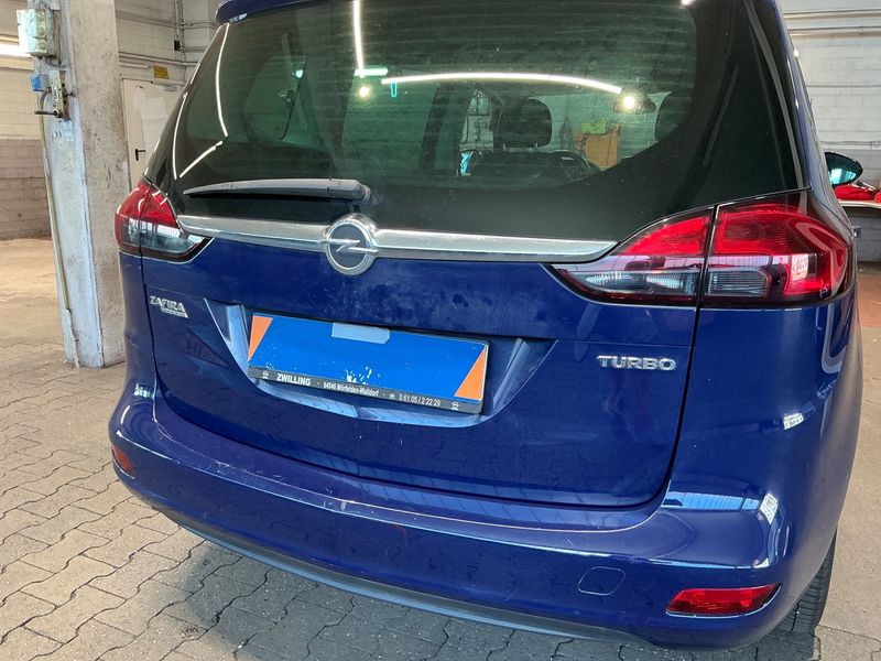Opel Zafira Tourer 1.4 Turbo Sport 2012 – снимка 39