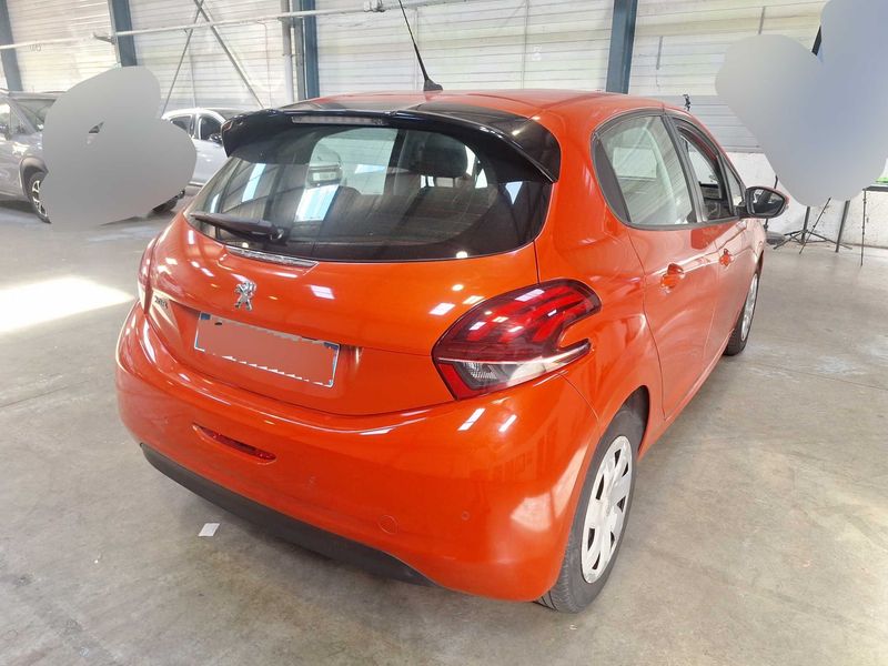 Peugeot 208 1.6 Blue-HDi Active Business 2017 – снимка 5