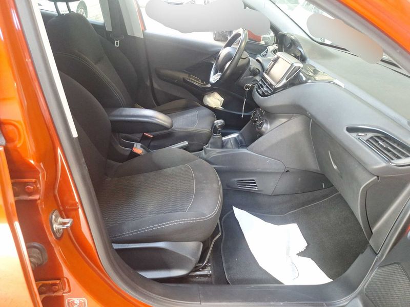 Peugeot 208 1.6 Blue-HDi Active Business 2017 – снимка 10