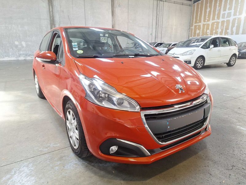 Peugeot 208 1.6 Blue-HDi Active Business 2017 – снимка 6