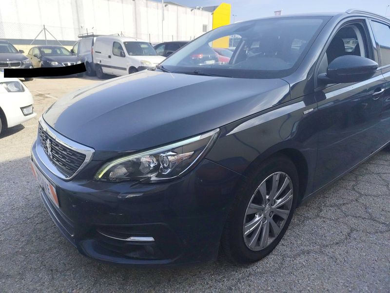 Peugeot 308 1.5 Blue-HDi Style 2020 – снимка 2