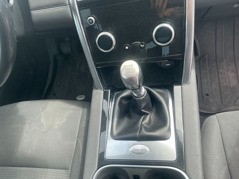 Land Rover Discovery Sport D150 FWD 2020 – снимка 25