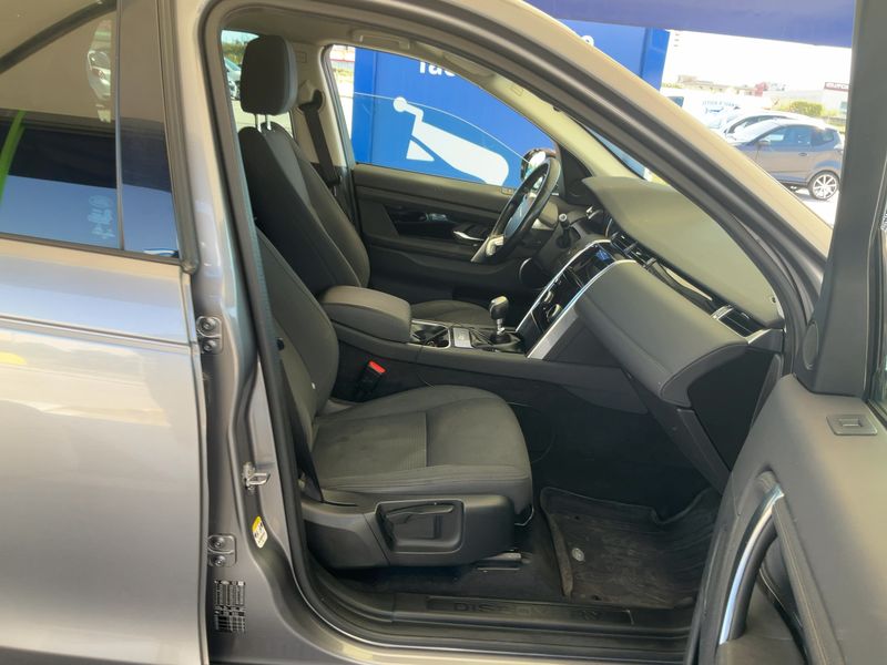 Land Rover Discovery Sport D150 FWD 2020 – снимка 16