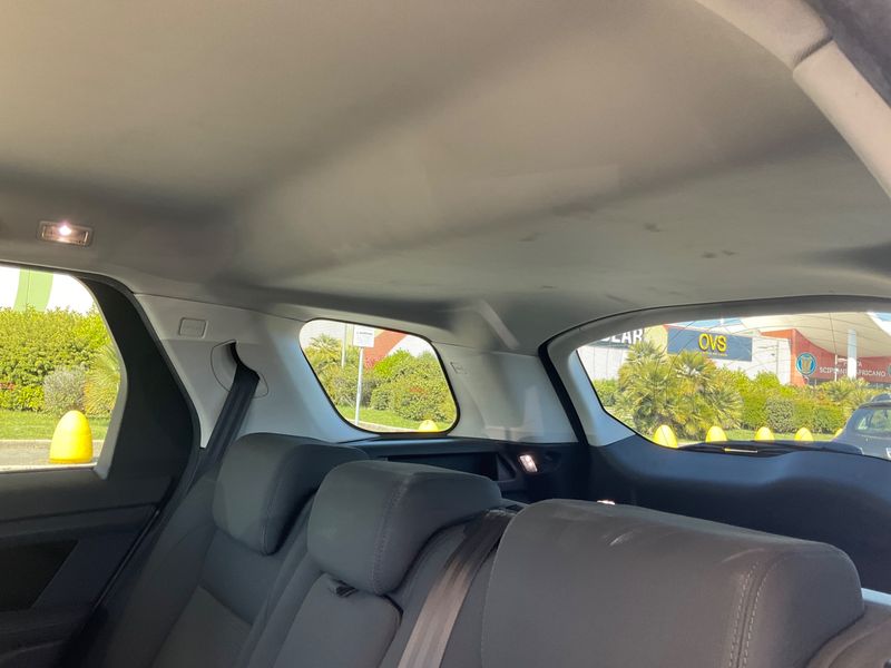 Land Rover Discovery Sport D150 FWD 2020 – снимка 26