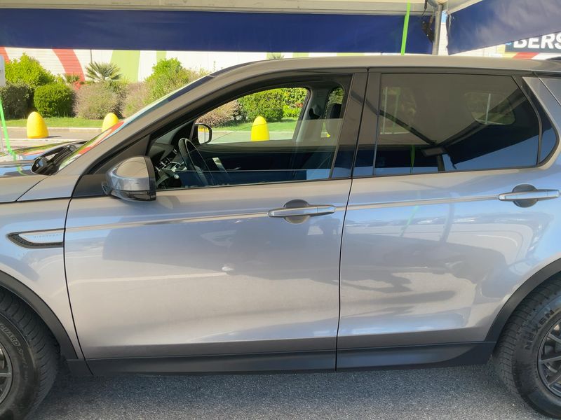 Land Rover Discovery Sport D150 FWD 2020 – снимка 4
