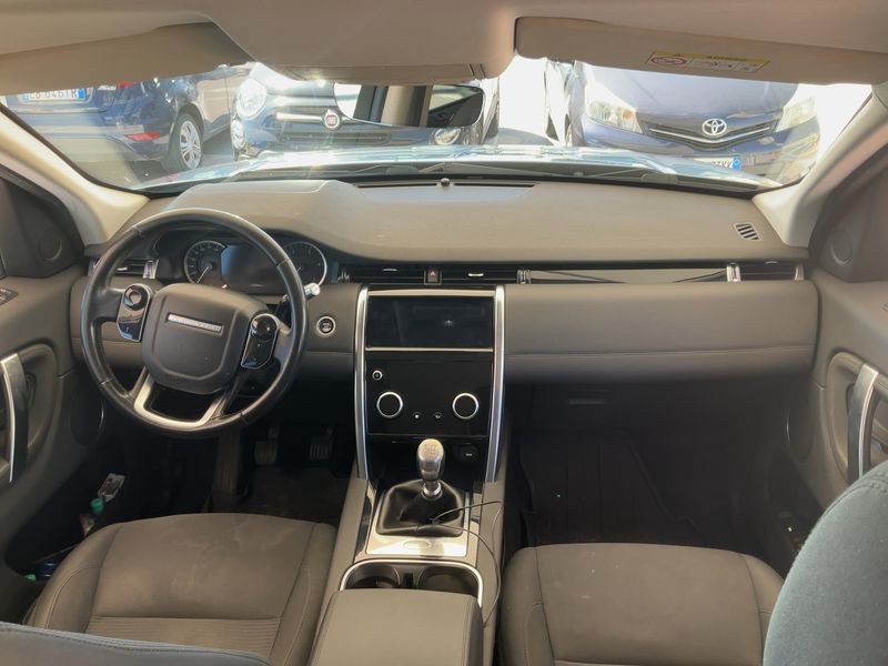 Land Rover Discovery Sport D150 FWD 2020 – снимка 17