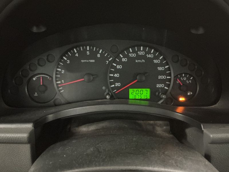 Ford Tourneo Connect 1.8 Kombi kurz 2004 – снимка 4