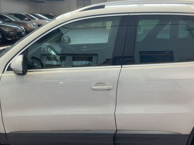 Volkswagen Tiguan 2.0 TDI Sport & Style 4Motion 2013 – снимка 4