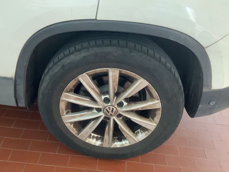 Volkswagen Tiguan 2.0 TDI Sport & Style 4Motion 2013 – снимка 5