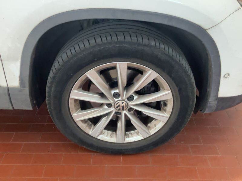 Volkswagen Tiguan 2.0 TDI Sport & Style 4Motion 2013 – снимка 11